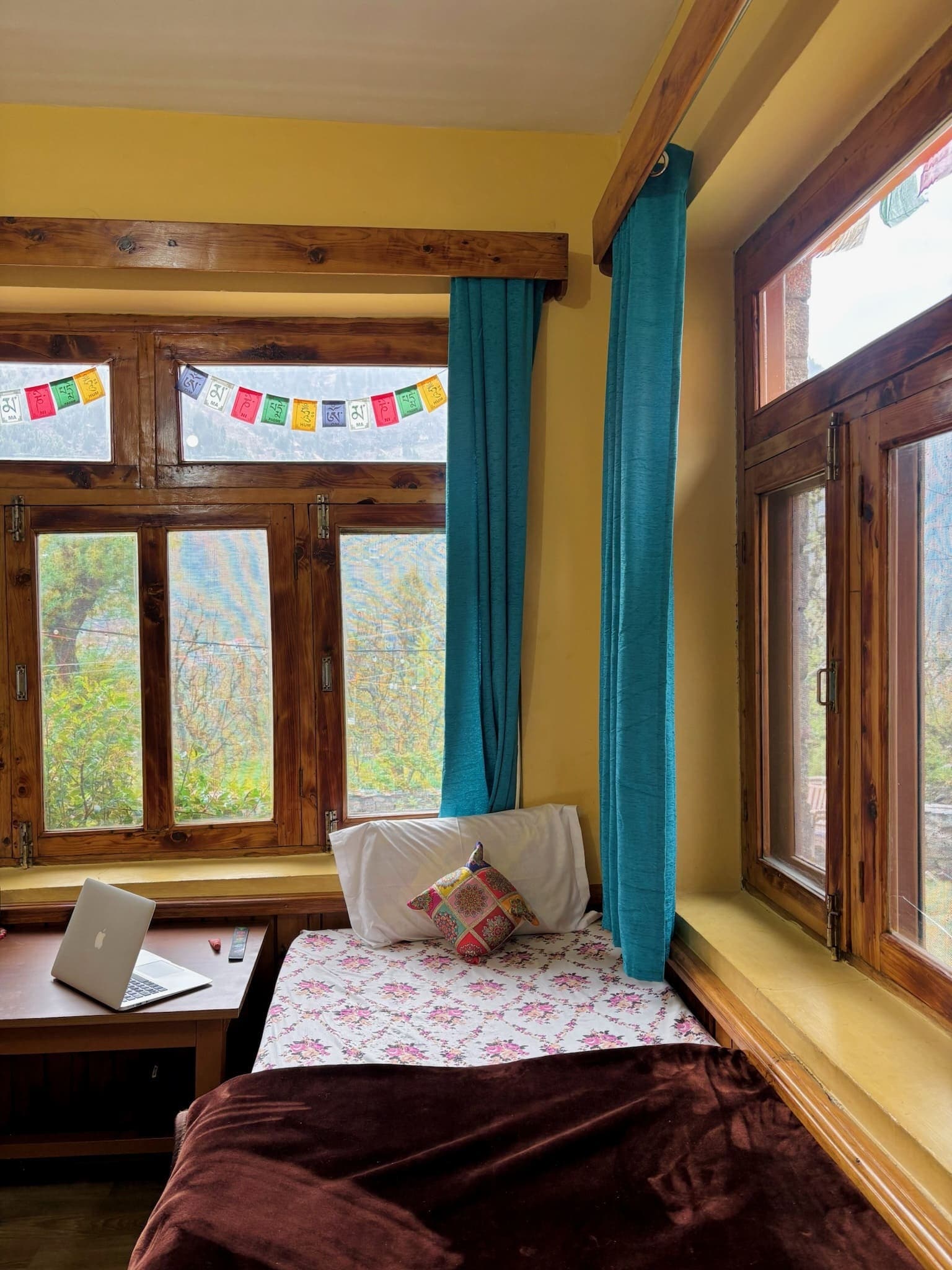 Cozy Corner thumbnail 2