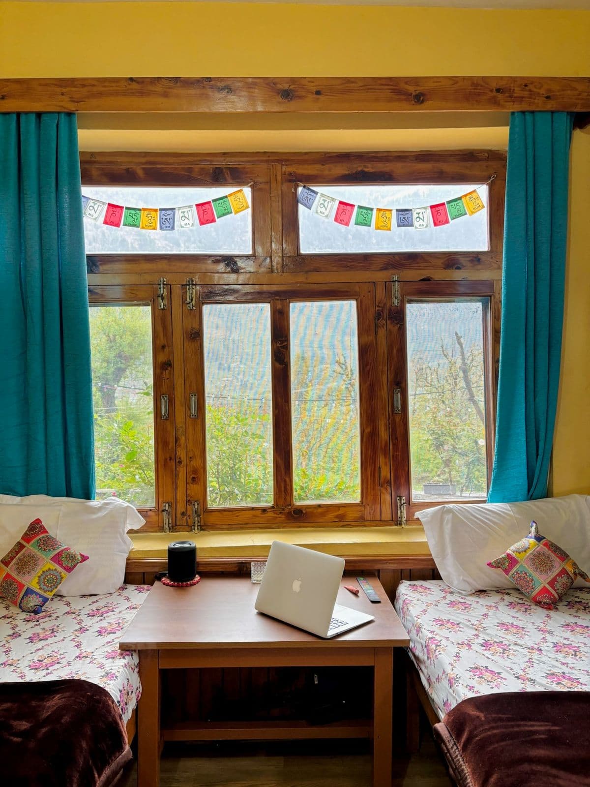 Cozy living space with mountain view
